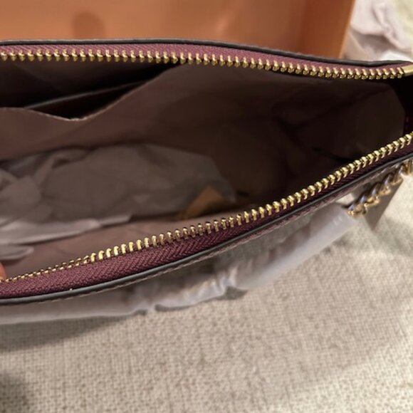 Michael Kors Oxblood Rouge Sombre Crossbody & Card Wallet Giftable Set - Picture 4 of 10